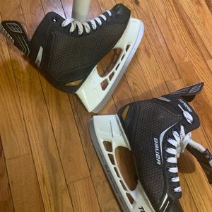 Bauer mens ice skating shoes supreme 9.5 (8R)